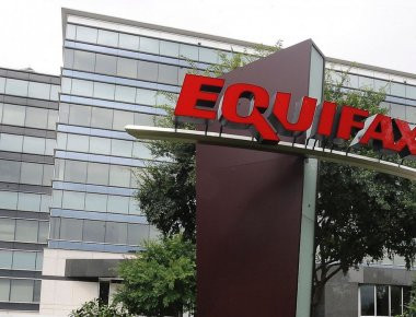 Στο στόχαστρο «χάκερς» η μεγαλύτερη εταιρεία διαχείρισης πιστωτικών καρτών στις ΗΠΑ